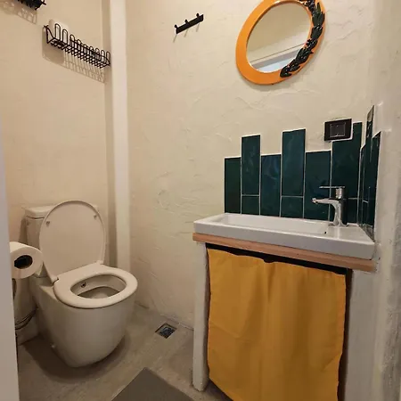 Anesis Evi - Milozrooms Vila