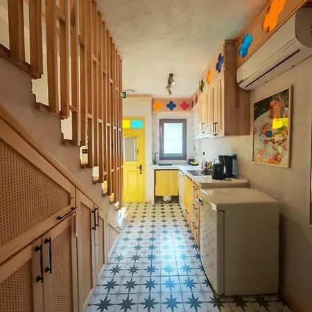 Anesis Evi - Milozrooms