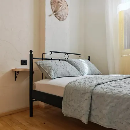Vila Anesis Evi - Milozrooms *